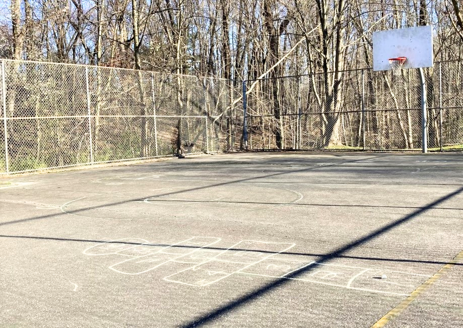 A photo of the basketball courts in Homestead Park, which will become pickleball courts